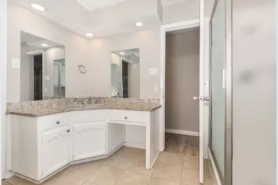 421 Cavender Court, Hurst, TX 76054 - Photo 13