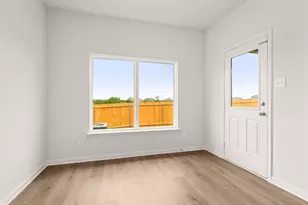 320 Julian Davis Dr, Venus, TX 76084 - Photo 7