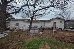 213 Pennsylvania Ave, Graham, TX 76450 - Photo 25