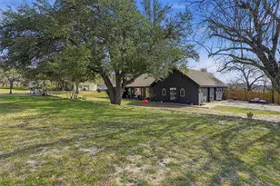 1105 Charles St, Weatherford, TX 76086 - Photo 37