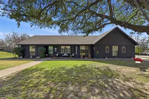 1105 Charles St, Weatherford, TX 76086 - Photo 3