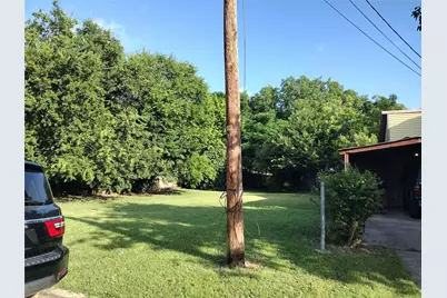 207 Thompson Street, Waxahachie, TX 75165 - Photo 15