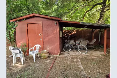 207 Thompson Street, Waxahachie, TX 75165 - Photo 11