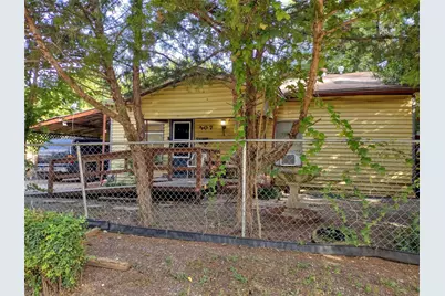 207 Thompson Street, Waxahachie, TX 75165 - Photo 1