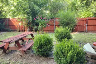 207 Thompson St, Waxahachie, TX 75165 - Photo 7