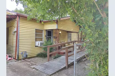 207 Thompson Street, Waxahachie, TX 75165 - Photo 17