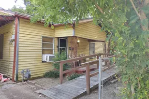 207 Thompson St, Waxahachie, TX 75165 - Photo 17