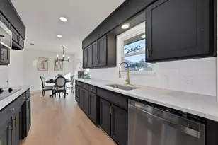 4209 Shipley Ct, Benbrook, TX 76116 - Photo 11