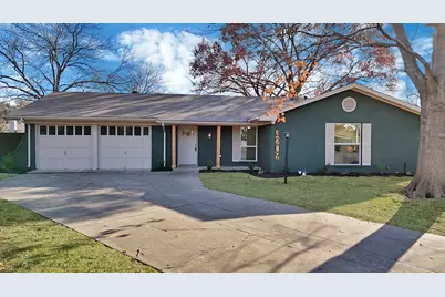 4209 Shipley Court, Benbrook, TX 76116 - Photo 3