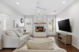 9105 Bryson Dr, Dallas, TX 75238 - Photo 5