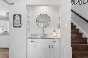 9105 Bryson Dr, Dallas, TX 75238 - Photo 9