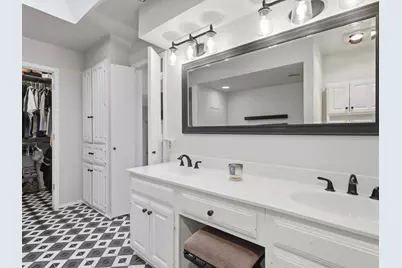 9105 Bryson Drive, Dallas, TX 75238 - Photo 23