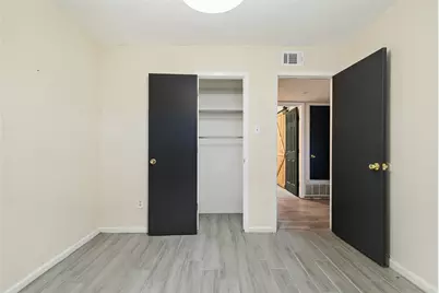 417 Kirby Creek Drive, Grand Prairie, TX 75052 - Photo 21