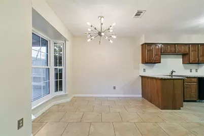 417 Kirby Creek Drive, Grand Prairie, TX 75052 - Photo 15