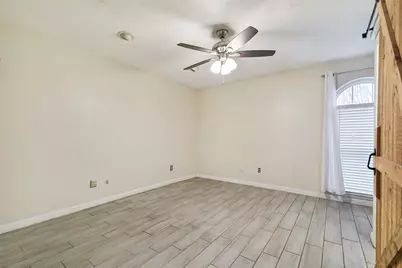 417 Kirby Creek Drive, Grand Prairie, TX 75052 - Photo 15