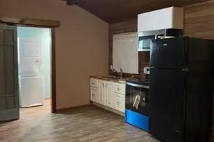 506 S Austin St, Wolfe City, TX 75496 - Photo 3