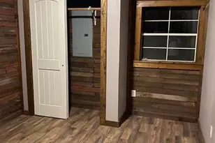 506 S Austin St, Wolfe City, TX 75496 - Photo 9