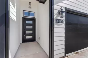 1323 S Montgomery St, Sherman, TX 75090 - Photo 7