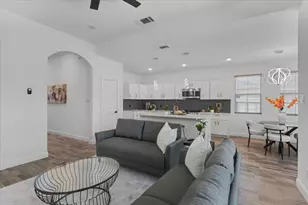 1323 S Montgomery St, Sherman, TX 75090 - Photo 33