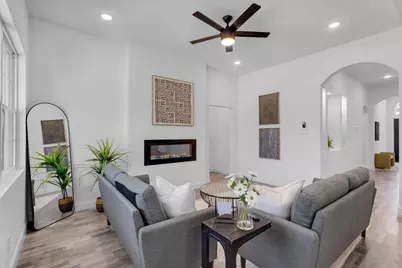 1323 S Montgomery Street, Sherman, TX 75090 - Photo 3