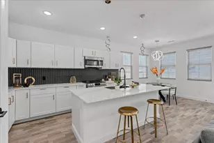 1323 S Montgomery St, Sherman, TX 75090 - Photo 11