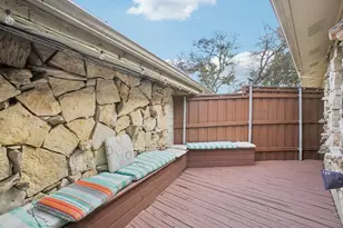 9437 Timberleaf Dr, Dallas, TX 75243 - Photo 29