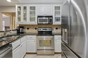 9437 Timberleaf Dr, Dallas, TX 75243 - Photo 13