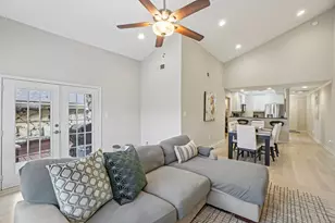 9437 Timberleaf Dr, Dallas, TX 75243 - Photo 7