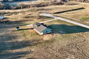 175 Flint Ln, Chico, TX 76431 - Photo 37