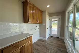175 Flint Ln, Chico, TX 76431 - Photo 7