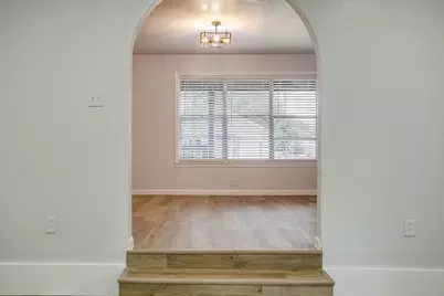 422 W Wilson Street, Cleburne, TX 76033 - Photo 15