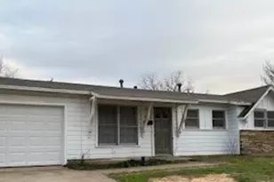 3576 Regal Rd, Fort Worth, TX 76111 - Photo 3