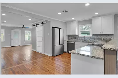 3213 S 3rd Street, Waco, TX 76706 - Photo 7