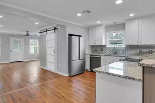 3213 S 3rd St, Waco, TX 76706 - Photo 7