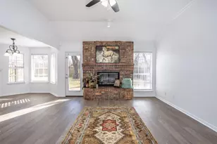 1716 Windsor Dr, Gainesville, TX 76240 - Photo 5