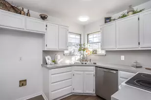 1716 Windsor Dr, Gainesville, TX 76240 - Photo 13