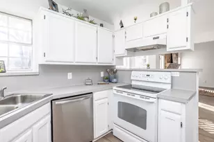 1716 Windsor Dr, Gainesville, TX 76240 - Photo 11