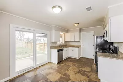 825 Darnel Drive, Mesquite, TX 75149 - Photo 7