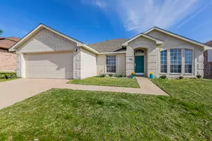 812 Passive Dr, Cedar Hill, TX 75104 - Photo 1