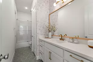 401 Sunnyridge Ln, Little Elm, TX 76227 - Photo 19