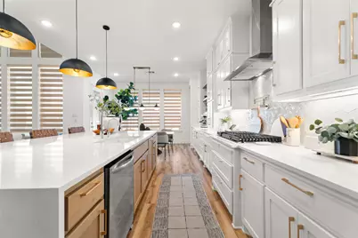 401 Sunnyridge Lane, Little Elm, TX 76227 - Photo 9