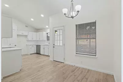 8221 Lesley Lane, Watauga, TX 76148 - Photo 15