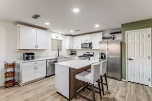 14033 Gaskin St, Pilot Point, TX 76258 - Photo 9