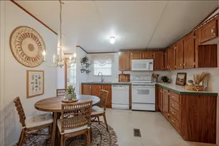 3233 Deer Path Ln, Weatherford, TX 76085 - Photo 9