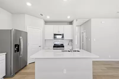 610 Clover Creek Drive #610, McKinney, TX 75071 - Photo 3