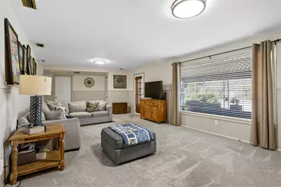 1415 Bluebonnet Drive, Fort Worth, TX 76111 - Photo 9