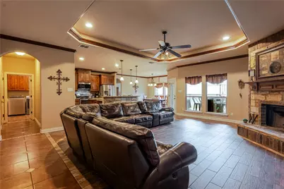 110 Bolivar Drive, Weatherford, TX 76085 - Photo 5