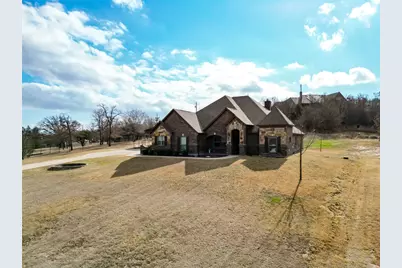 110 Bolivar Drive, Weatherford, TX 76085 - Photo 3
