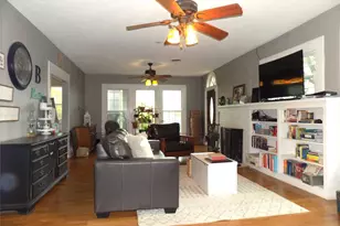 410 S Mill St, Bowie, TX 76230 - Photo 3