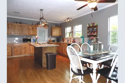 410 S Mill Street, Bowie, TX 76230 - Photo 7